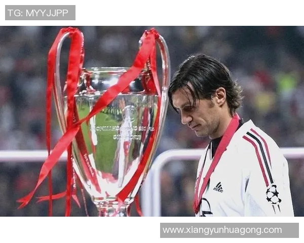 黑头发足球明星的传奇之路与他们在绿茵场上的辉煌成就 黑头发足球明星的传奇之路与他们在绿茵场上的辉煌成就